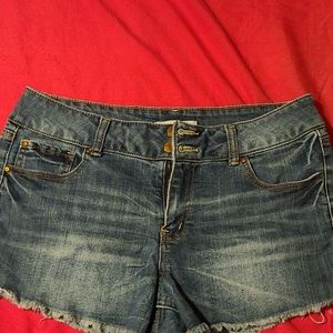 Refuge Jean Shorts